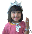 aluminum foil jewelry activity for kids